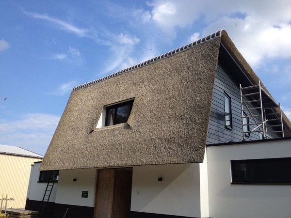 mooi resultaat kunstrieten dak