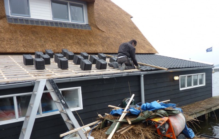 rieten dak en pannen