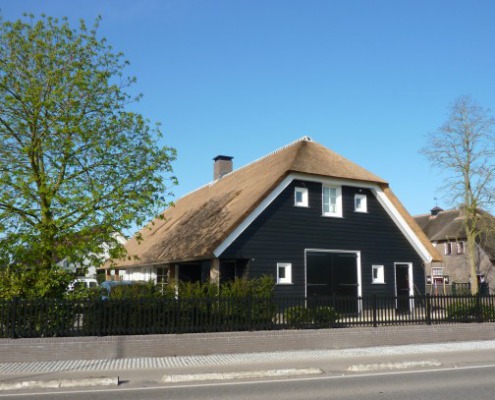 nieuw rieten dak boerderij