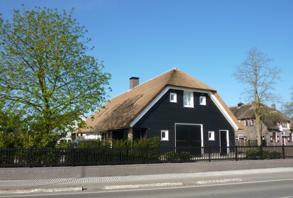 nieuw rieten dak boerderij