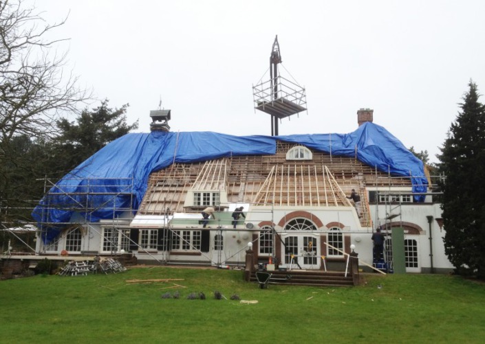 timmer werkzaamheden rieten dak