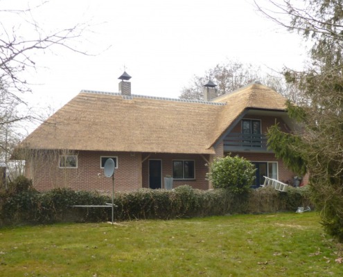 gerenoveerde rieten dak