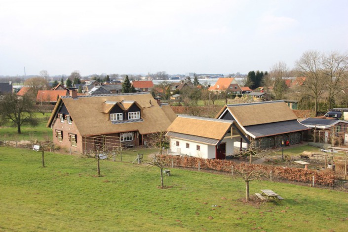 woning van pannen naar riet