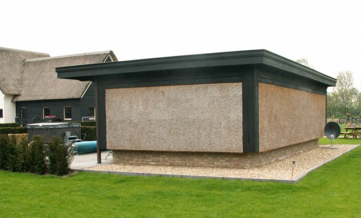 tuinhuis met rieten detail