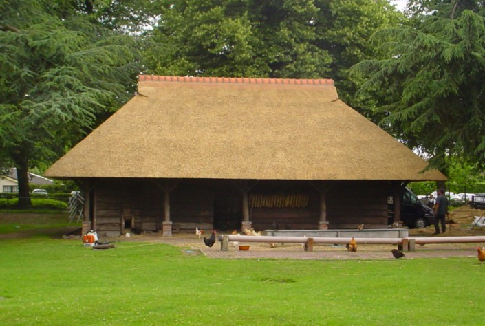 dieren verblijf rieten dak