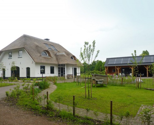 boerderijstijl nieuw rieten dak